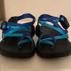 Blue single toe Chaco